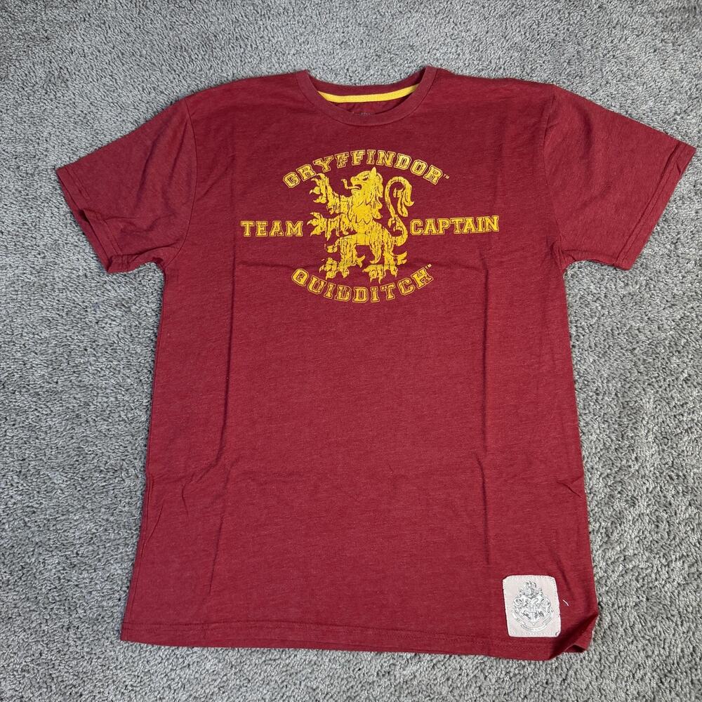 The Wizarding World Of Harry Potter Shirt Mens M Red Gryffindor Team Captain